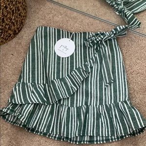 Stripped Princess Polly skirt